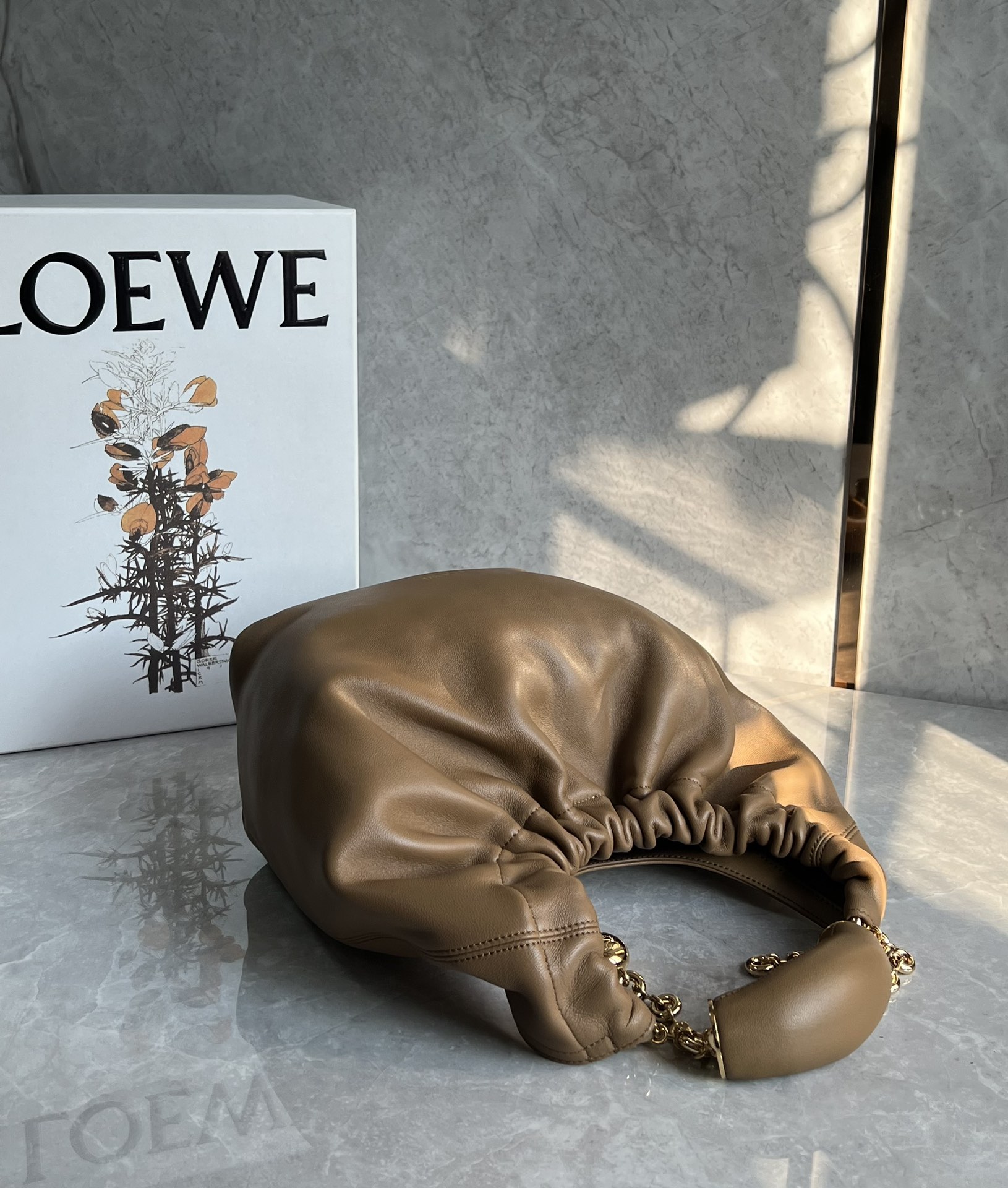 Loewe Medium Squeeze Bag in Mellow Nappa Lambskin Toffee